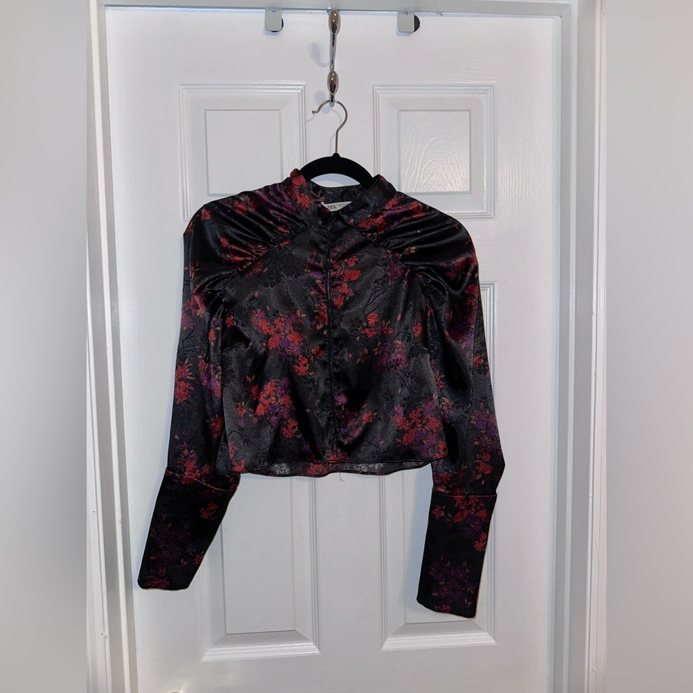 Unique Zara top